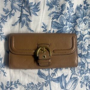 Coach Tan Leather Turnlock Continental Wallet